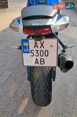 Спортбайк Suzuki GSX-R 600 2012 в 