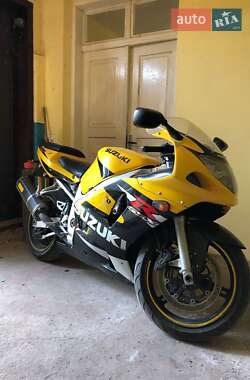 Спортбайк Suzuki GSX-R 600 2001 в 