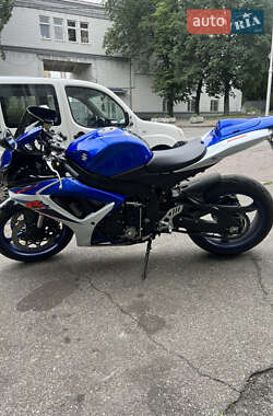 Спортбайк Suzuki GSX-R 600 2007 в 