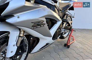 Спортбайк Suzuki GSX-R 600 2008 в 