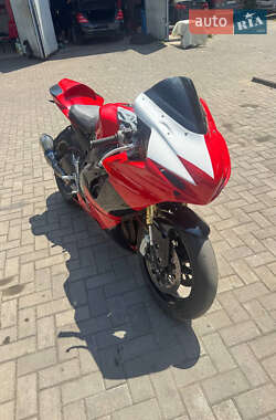 Спортбайк Suzuki GSX-R 600 2012 в 