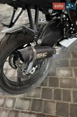 Спортбайк Suzuki GSX-R 600 2023 в 