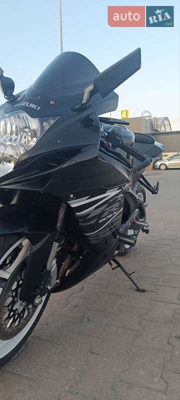 Спортбайк Suzuki GSX-R 600 2019 в Ирпене фото 4 Спортбайк Suzuki GSX-R 600 2019 в Ирпене