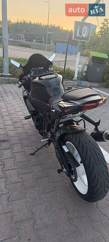 Спортбайк Suzuki GSX-R 600 2019 в Ирпене фото 2 Спортбайк Suzuki GSX-R 600 2019 в Ирпене