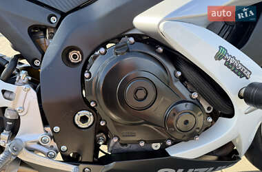 Спортбайк Suzuki GSX-R 600 2008 в 