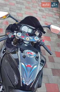 Спортбайк Suzuki GSX-R 600 2007 в 