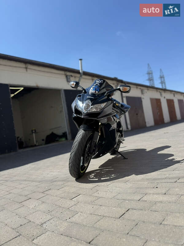 Спортбайк Suzuki GSX-R 600 2008 в Одессе фото 4 Спортбайк Suzuki GSX-R 600 2008 в Одессе