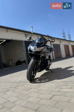 Спортбайк Suzuki GSX-R 600 2008 в 