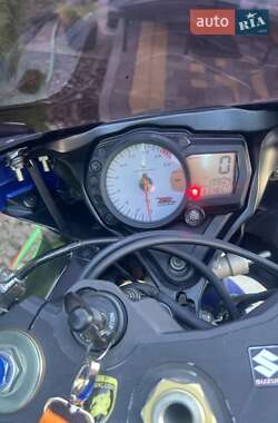 Спортбайк Suzuki GSX-R 600 2006 в 