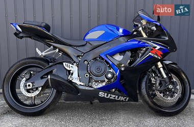Спортбайк Suzuki GSX-R 600 2014 в 