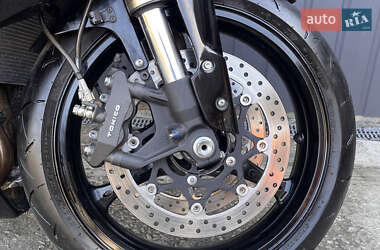 Спортбайк Suzuki GSX-R 600 2014 в 