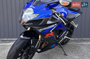 Спортбайк Suzuki GSX-R 600 2014 в 