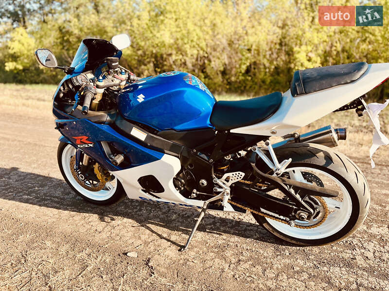 Спортбайк Suzuki GSX-R 600 2004 в Одессе