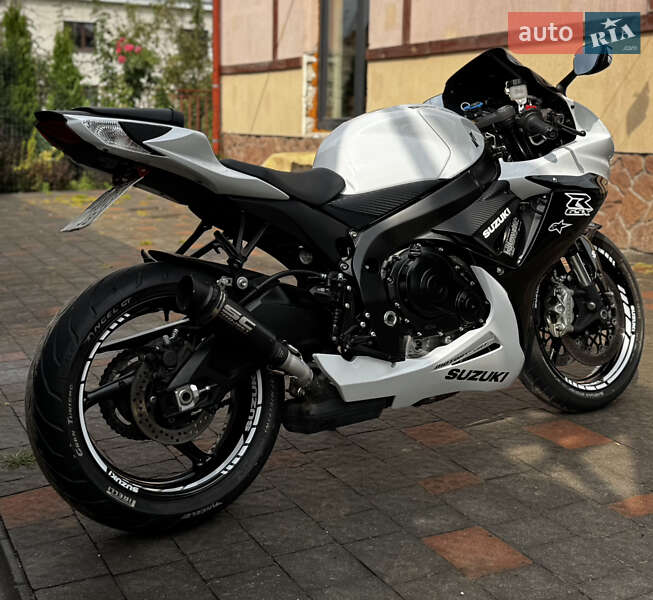 Спортбайк Suzuki GSX-R 600 2023 в Львові фото 10 Спортбайк Suzuki GSX-R 600 2023 в Львові