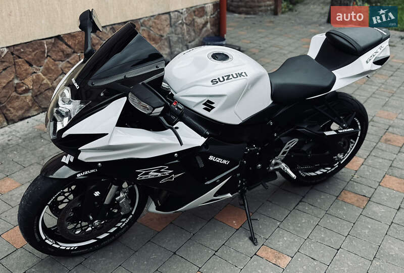 Спортбайк Suzuki GSX-R 600 2023 в Львові фото 20 Спортбайк Suzuki GSX-R 600 2023 в Львові