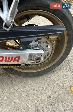 Спортбайк Suzuki GSX-R 600 2000 в 