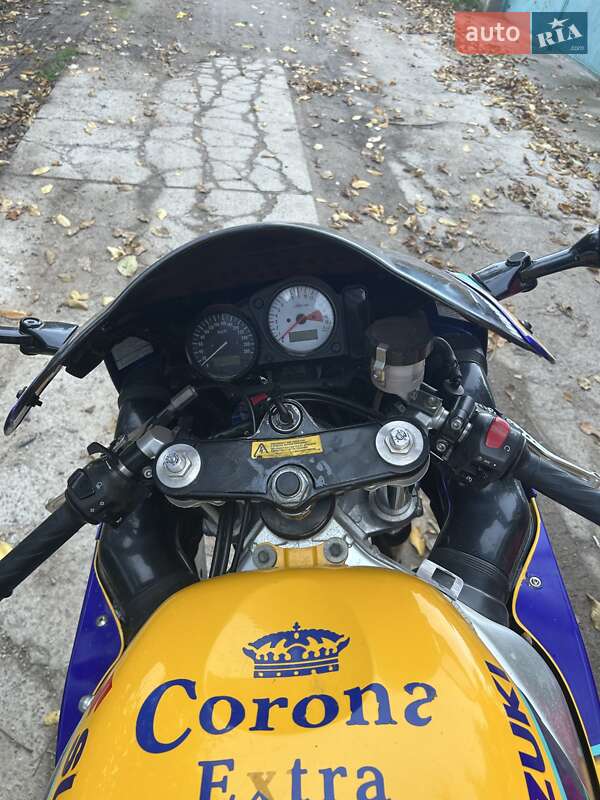 Спортбайк Suzuki GSX-R 600 2000 в Одесі фото 11 Спортбайк Suzuki GSX-R 600 2000 в Одесі