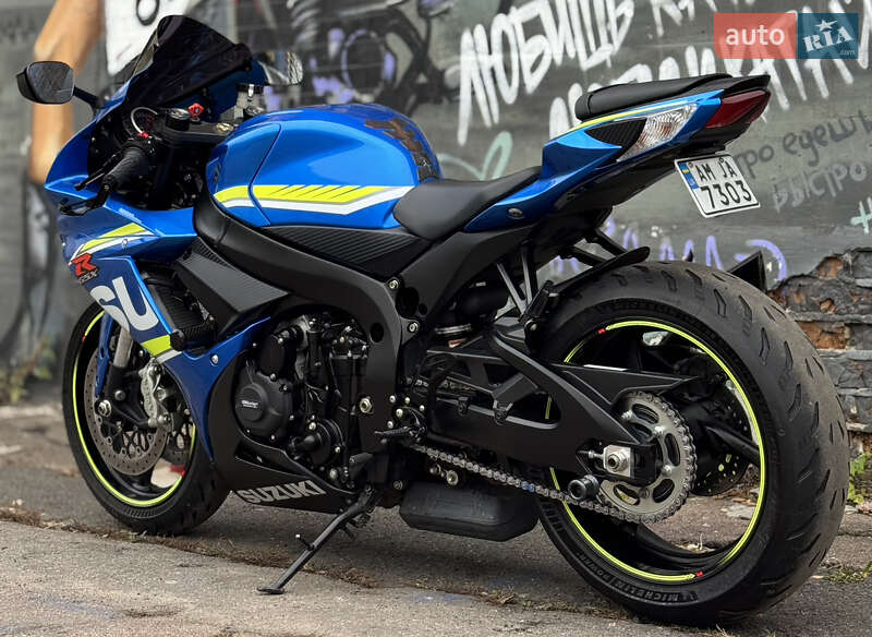 Спортбайк Suzuki GSX-R 600 2016 в Киеве фото 6 Спортбайк Suzuki GSX-R 600 2016 в Киеве