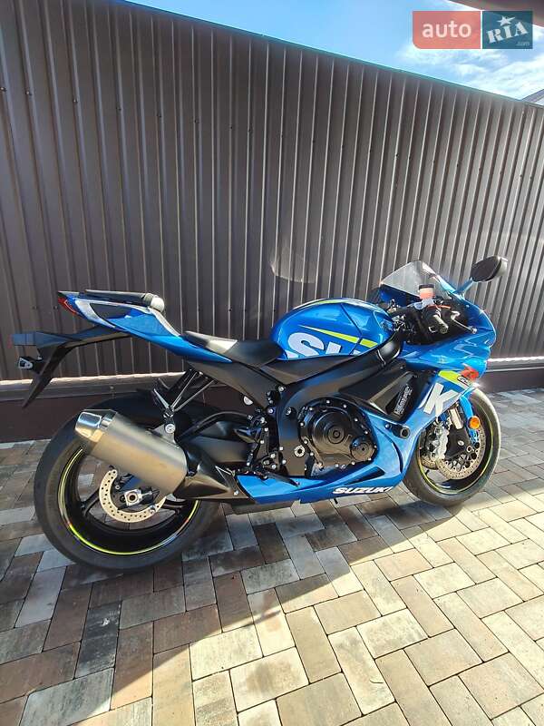 Спортбайк Suzuki GSX-R 600 2018 в Білогородці фото 29 Спортбайк Suzuki GSX-R 600 2018 в Білогородці