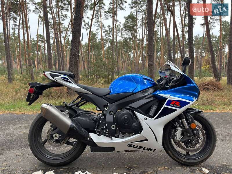 Спортбайк Suzuki GSX-R 600 2024 в Александровке