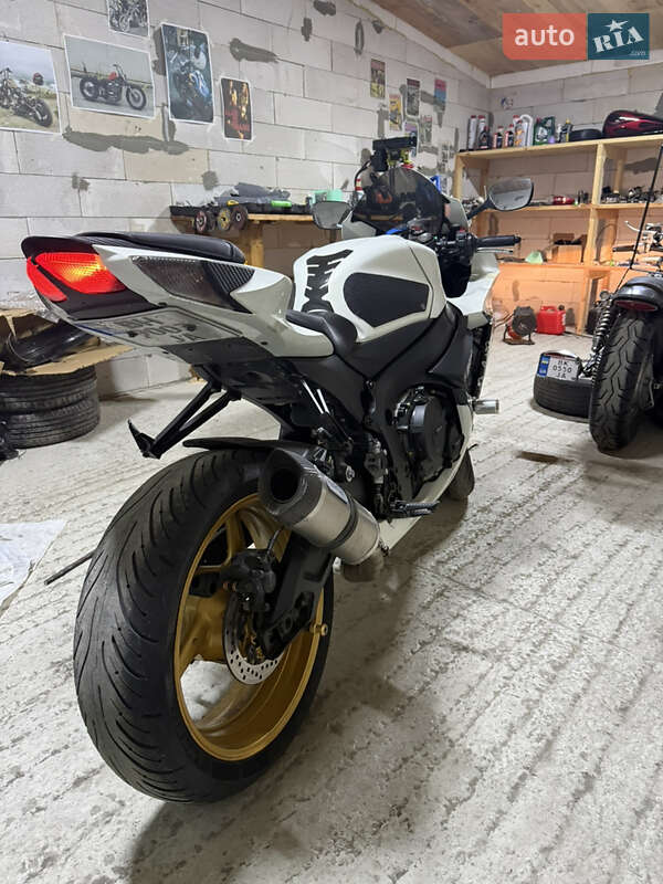 Спортбайк Suzuki GSX-R 600 2012 в Шепетовке
