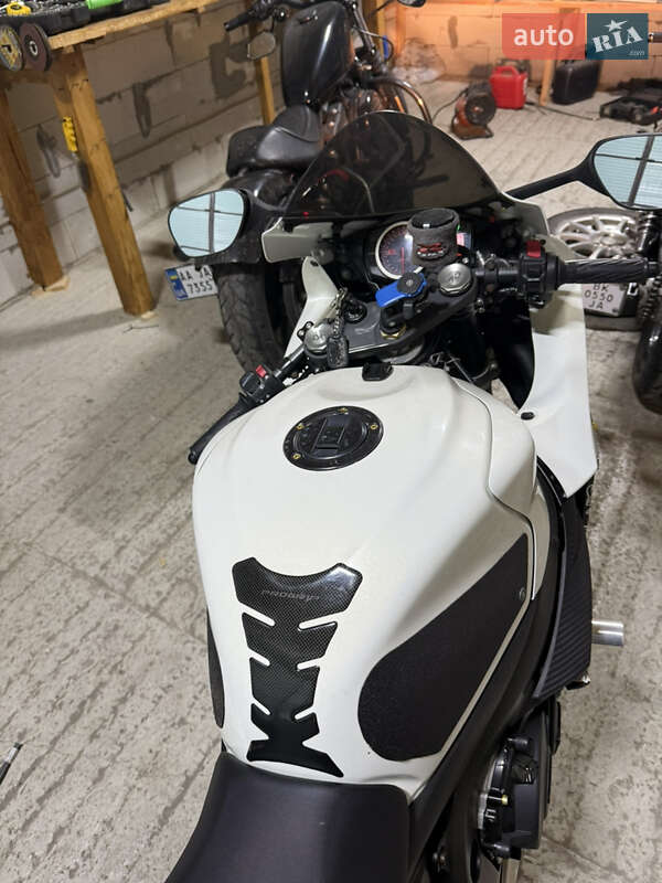 Спортбайк Suzuki GSX-R 600 2012 в Шепетовке