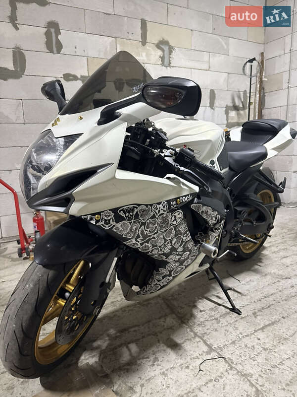 Спортбайк Suzuki GSX-R 600 2012 в Шепетовке