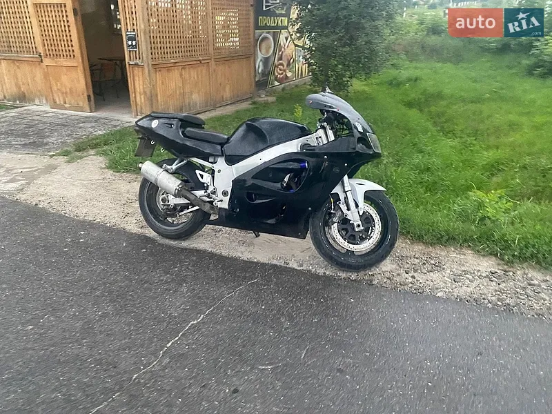 Suzuki GSX-R 600 2000