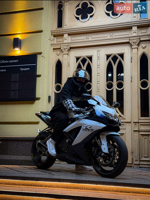 Спортбайк Suzuki GSX-R 750 2008 в Черкассах