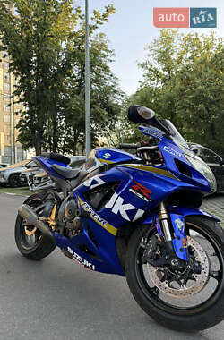 Спортбайк Suzuki GSX-R 750 2006 в 
