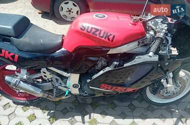 Спортбайк Suzuki GSX-R 750 1999 в 