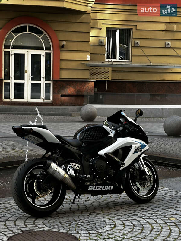 Спортбайк Suzuki GSX-R 750 2009 в Днепре