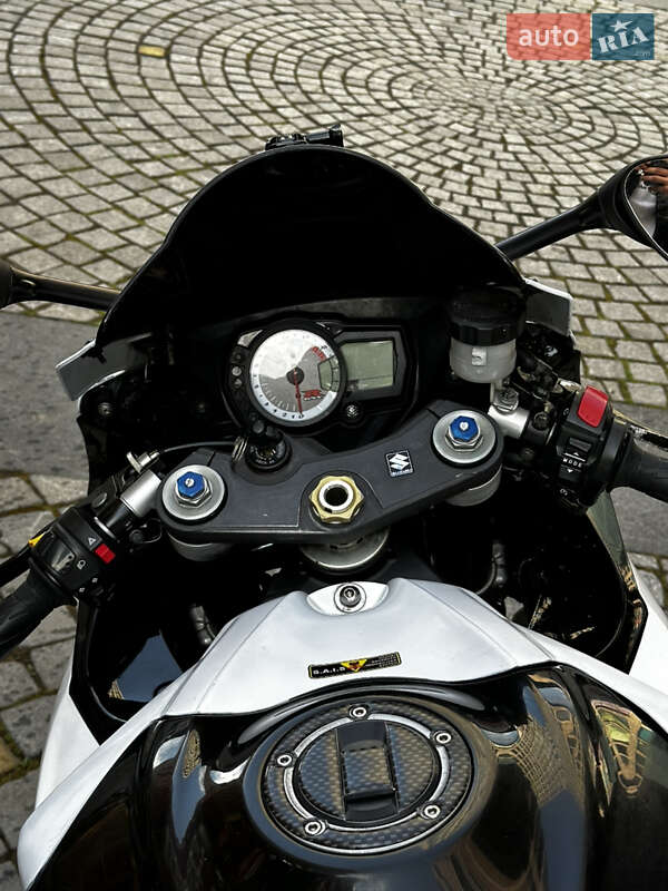 Спортбайк Suzuki GSX-R 750 2009 в Днепре