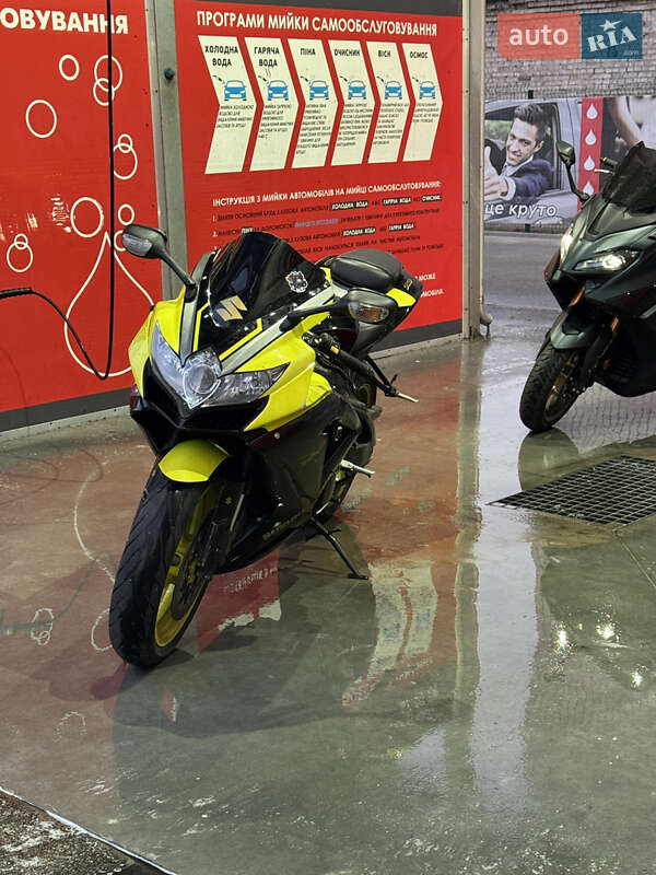 Спортбайк Suzuki GSX-R 750 2009 в Киеве