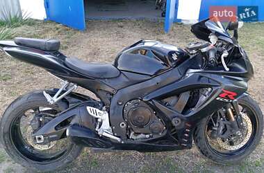 Спортбайк Suzuki GSX-R 750 2007 в 