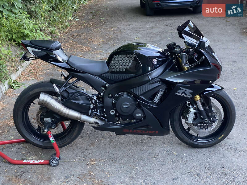 Спортбайк Suzuki GSX-R 750 2016 в Ровно фото 4 Спортбайк Suzuki GSX-R 750 2016 в Ровно