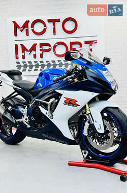 Спортбайк Suzuki GSX-R 750 2013 в 