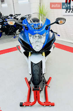 Спортбайк Suzuki GSX-R 750 2013 в 