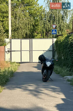 Спортбайк Suzuki GSX-R 750 2013 в 