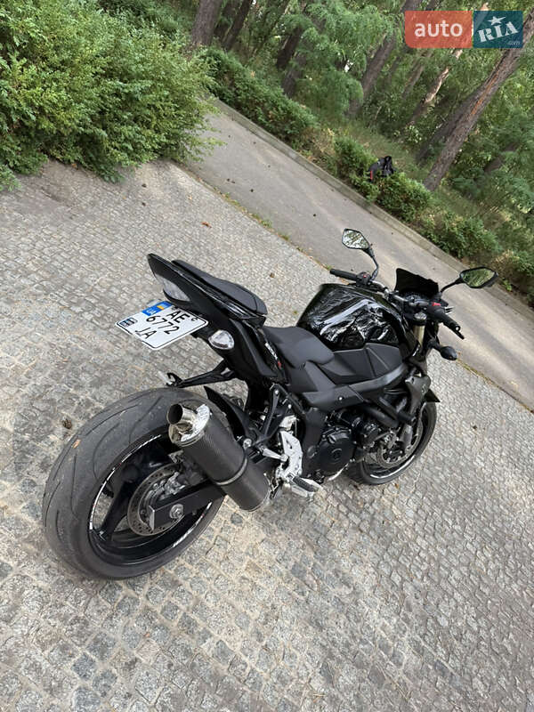 Мотоцикл Без обтекателей (Naked bike) Suzuki GSX-R 750 2015 в Днепре