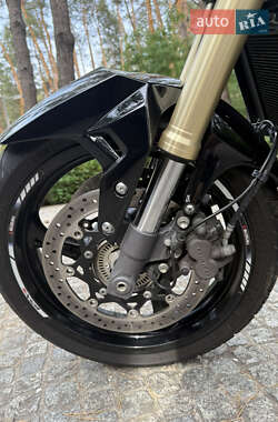 Мотоцикл Без обтекателей (Naked bike) Suzuki GSX-R 750 2015 в 