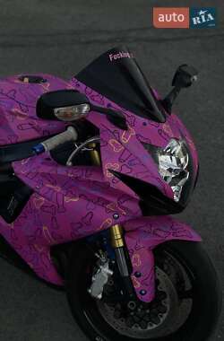 Спортбайк Suzuki GSX-R 750 2011 в 