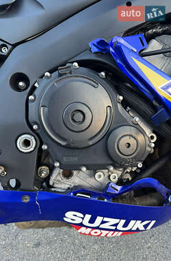 Спортбайк Suzuki GSX-R 750 2006 в 