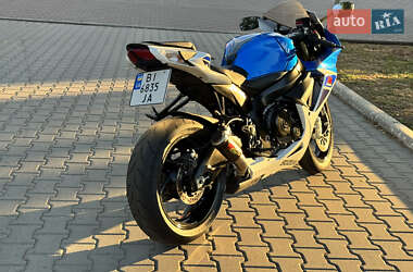 Спортбайк Suzuki GSX-R 750 2024 в 