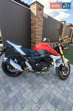 Мотоцикл Без обтекателей (Naked bike) Suzuki GSX-R 750 2017 в 