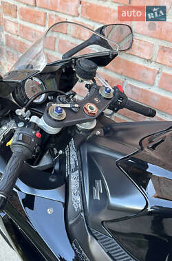 Спортбайк Suzuki GSX-R 750 2009 в 