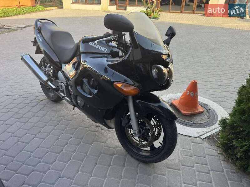Мотоцикл Спорт-туризм Suzuki GSX-R 750 2003 в Виннице