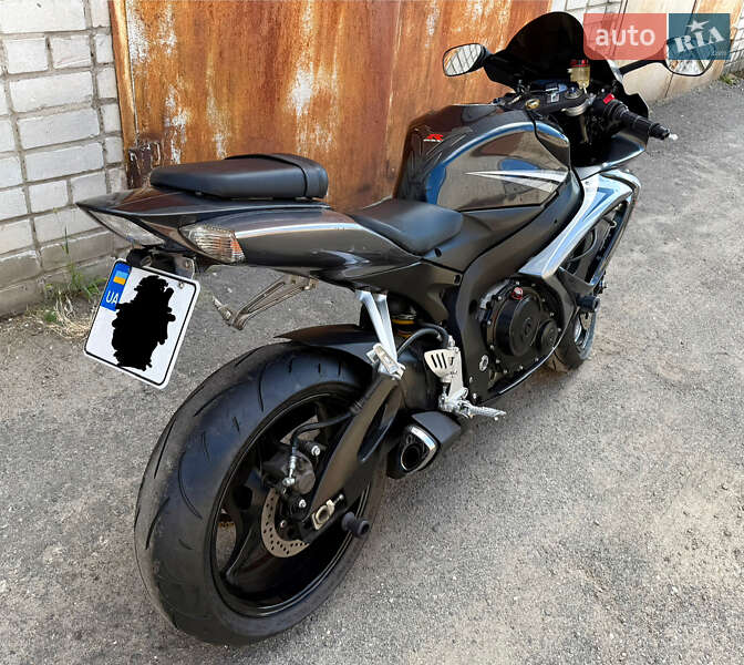 Спортбайк Suzuki GSX-R 750 2007 в Дніпрі