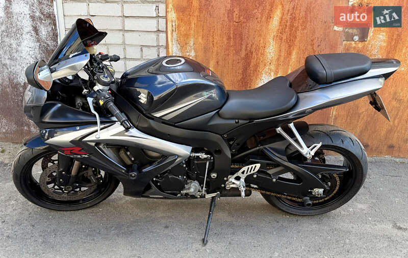 Спортбайк Suzuki GSX-R 750 2007 в Дніпрі