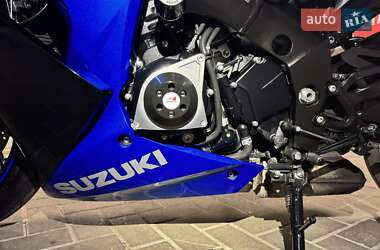 Мотоцикл Спорт-туризм Suzuki GSX-S 1000 2017 в 